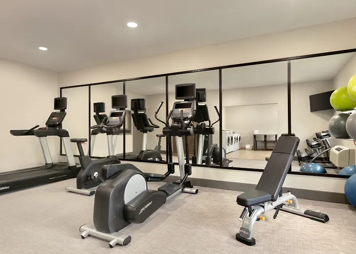 Hotel Candlewood 2*